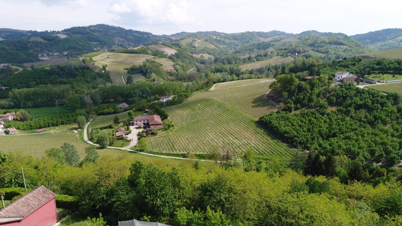 La Giribaldina Winery & Farmhouse Calamandrana Exterior photo