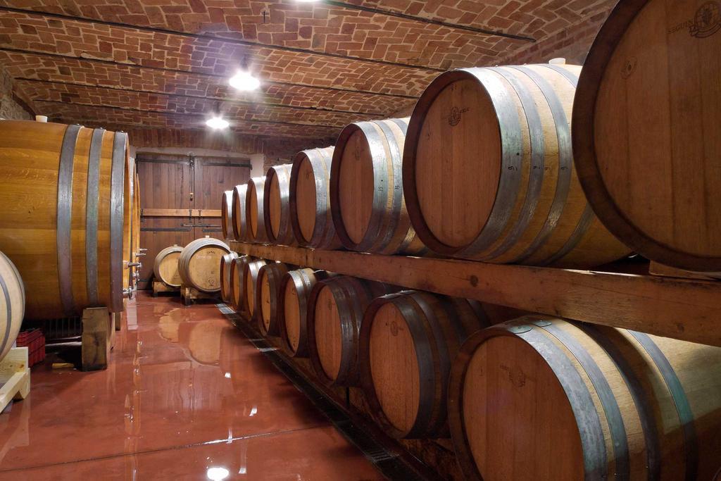 La Giribaldina Winery & Farmhouse Calamandrana Exterior photo